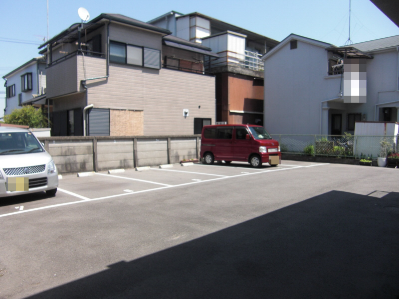 NIKKOハウス 駐車場