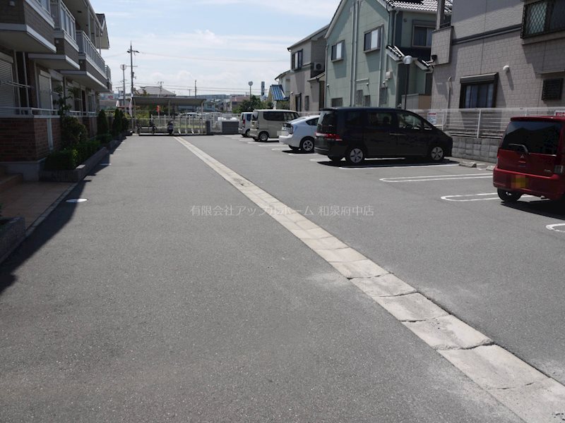 パルフェ和泉  駐車場