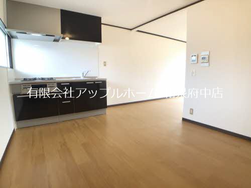 エクセレート府中B棟 リビング