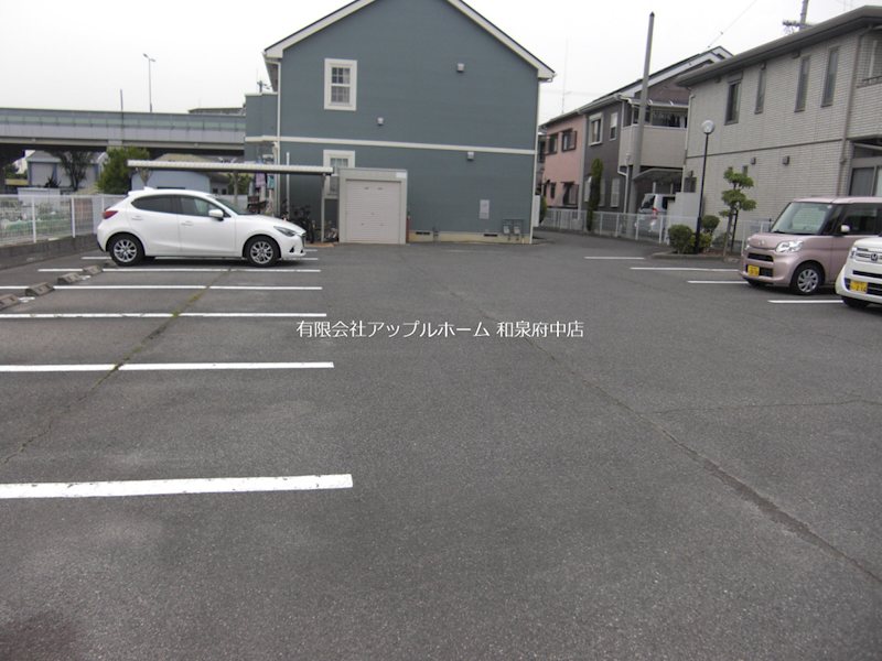 グラシューメゾン　北館 駐車場