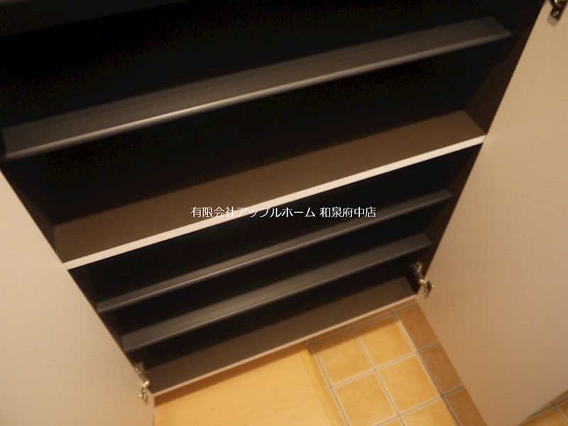 サニーレジデンス和泉 玄関