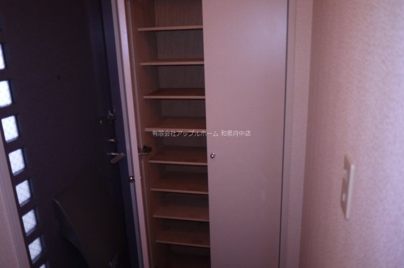 パル今福 玄関