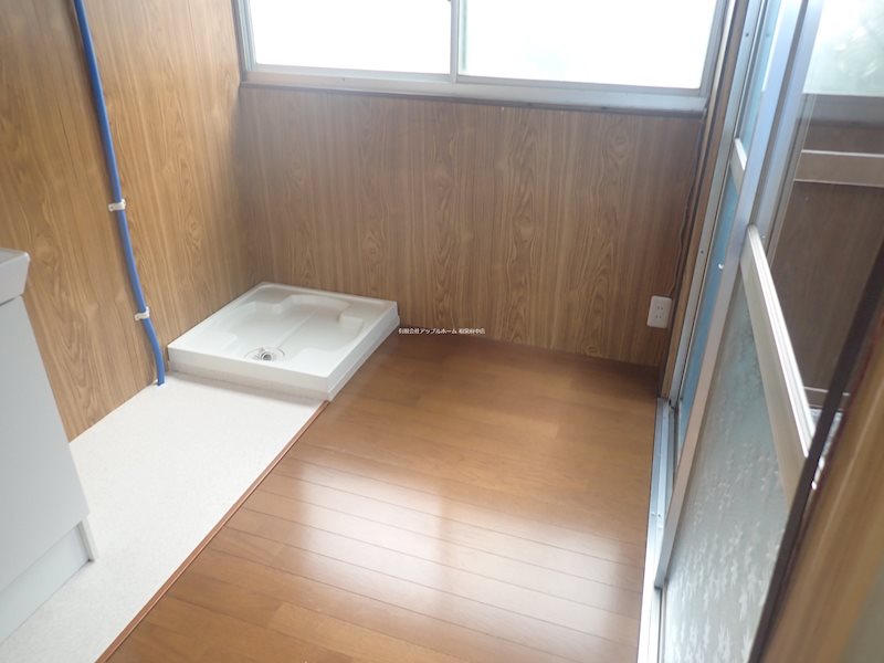 東助松町二丁目テラスハウス 洗面所