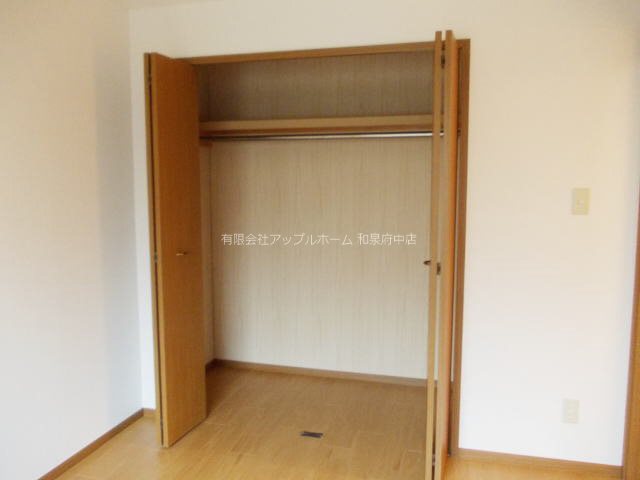 ブランドール板原 収納