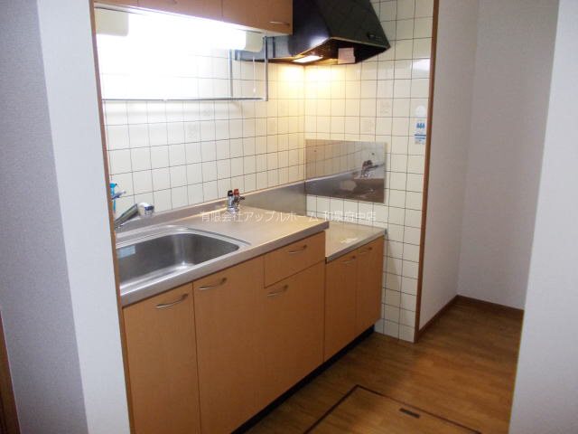 ブランドール板原 キッチン