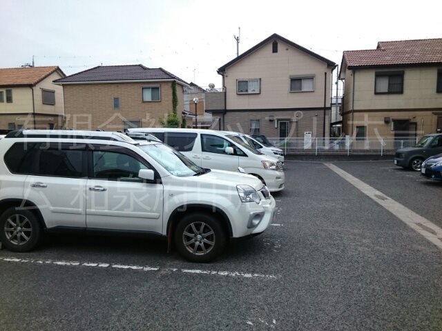 ヴェルドミール 駐車場