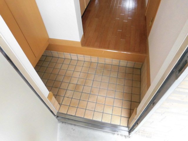 サンライズ 玄関