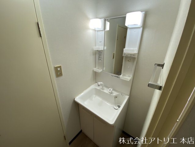 メゾン長田 洗面所