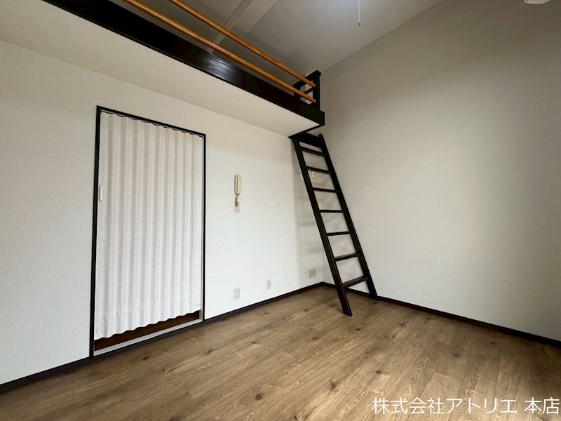 スリーテンロフト リビング