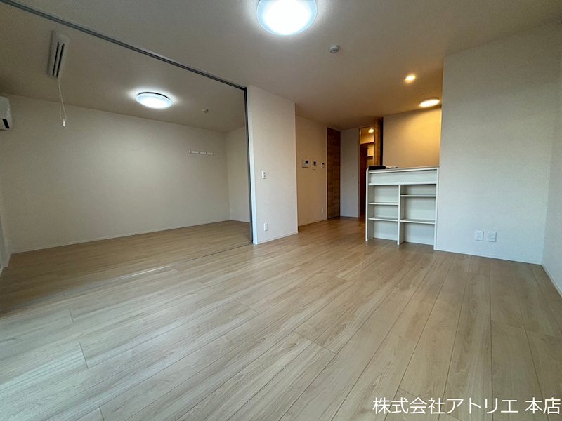 Casa Serena（カーザ　セレーナ）A棟 リビング
