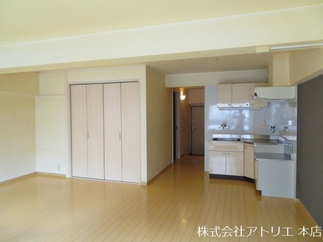 ウインズコート高井田 リビング