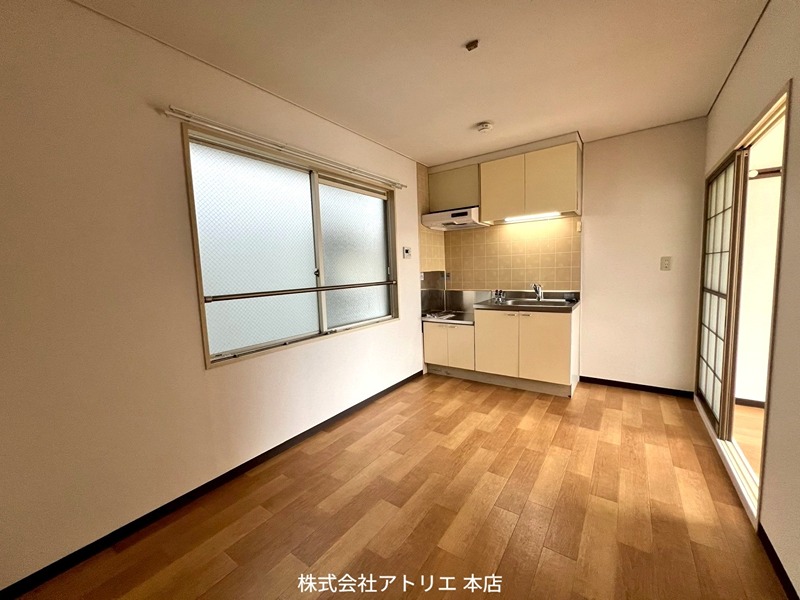 グリーンハイツ吉川 リビング