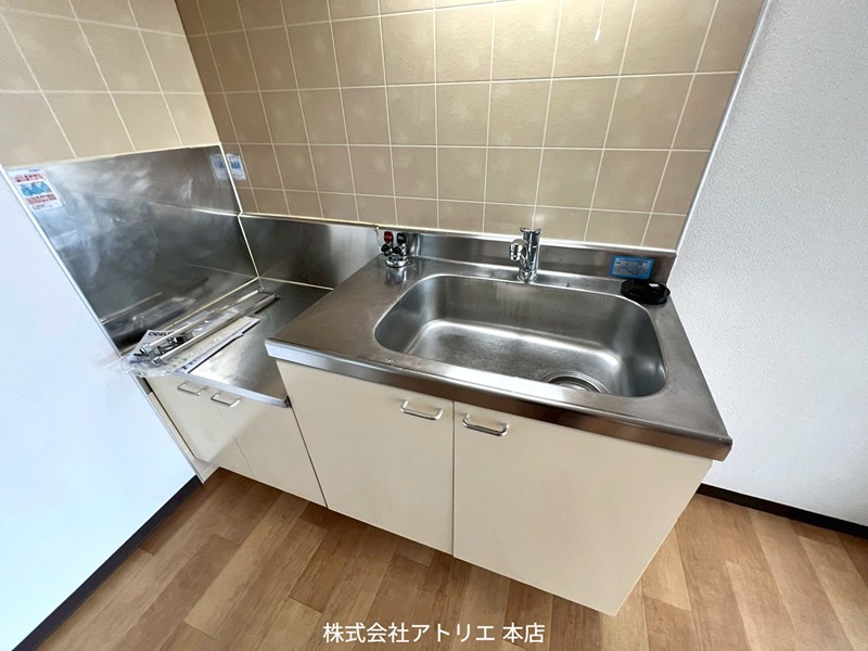 グリーンハイツ吉川 キッチン