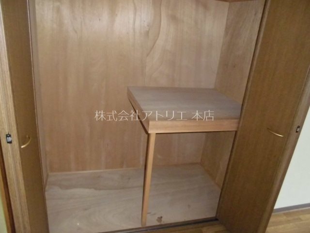 稲田大発マンション 収納