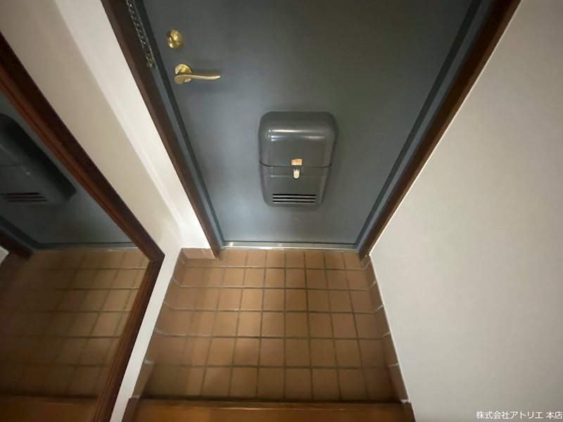 アメニティタカツキ 玄関