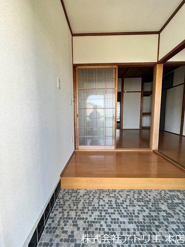 岩本文化 玄関