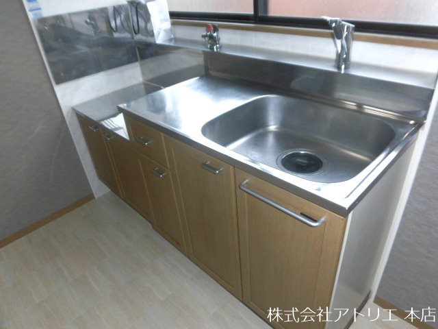 びわ楠根 キッチン