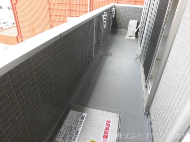 ル・コフレ放出 ベランダ