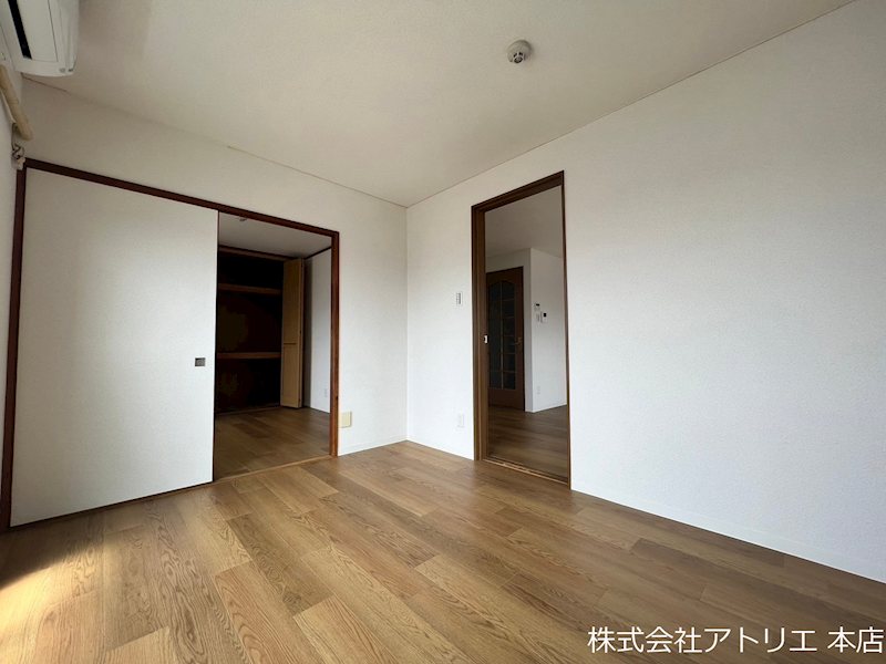 アメニティタカツキ ベッドルーム