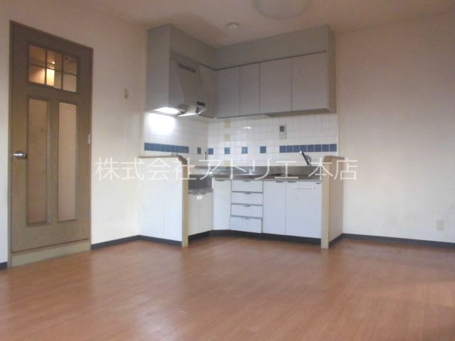 リアライズ荒本 リビング