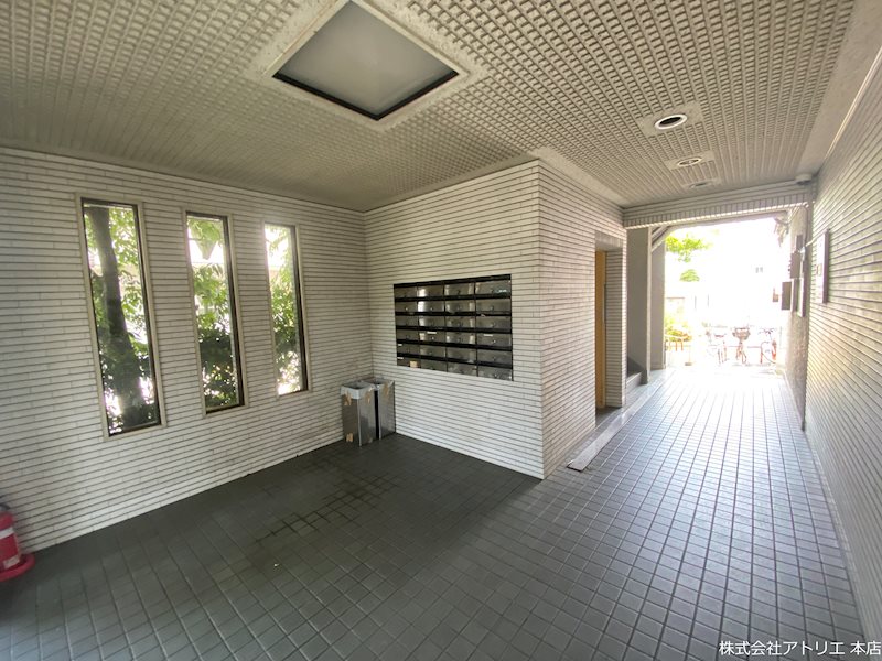 吉田大発マンション ロビー