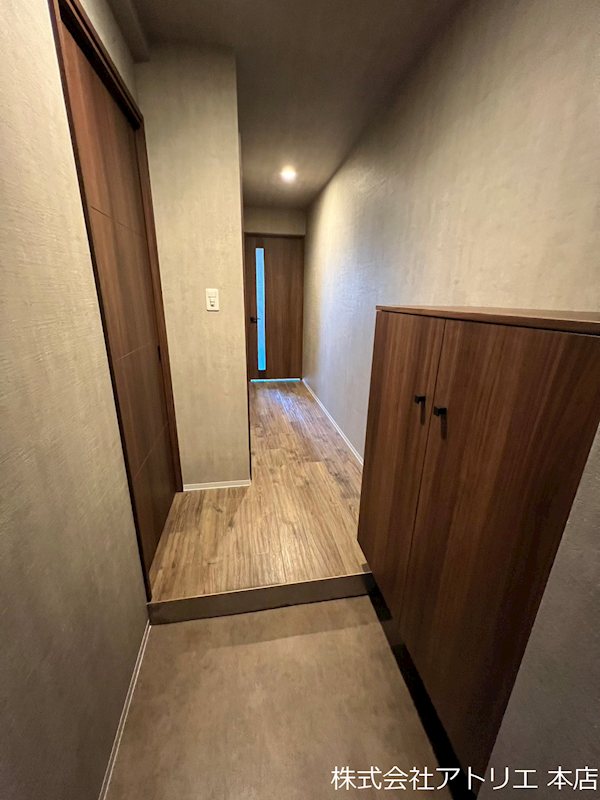 レーヴメゾン出屋敷 玄関