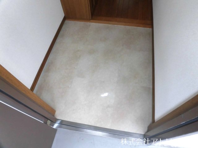 ハイツ大発 玄関