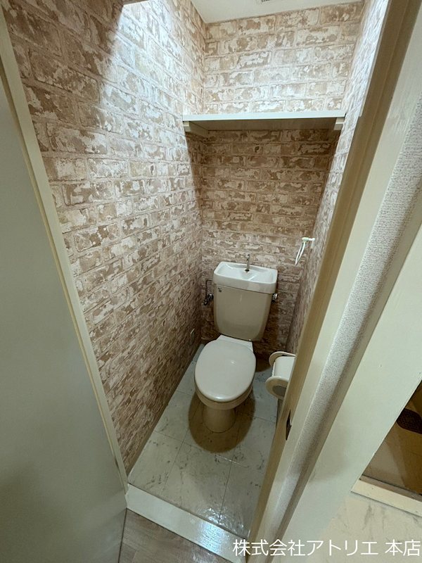 イスタナ・フセ その他2