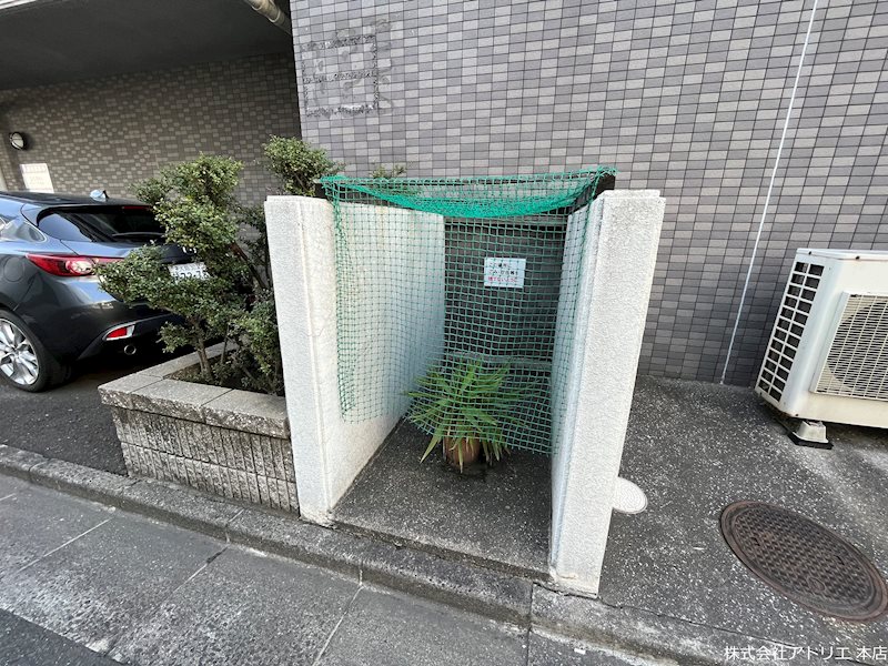 イスタナ・フセ その他外観2