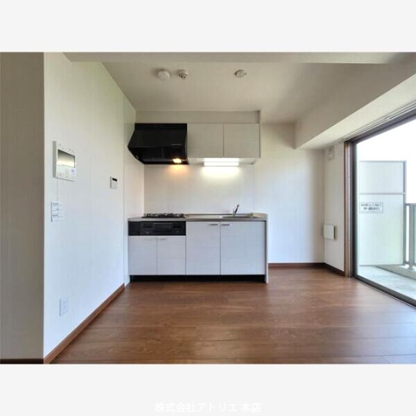 ARCENCIEL　SQUARE　高井田 キッチン