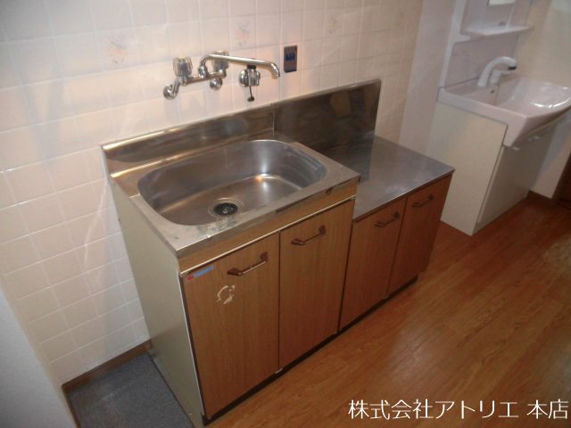 オリエンタル楠根 キッチン