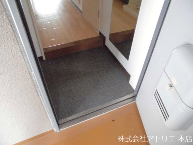 オークハイツ 玄関