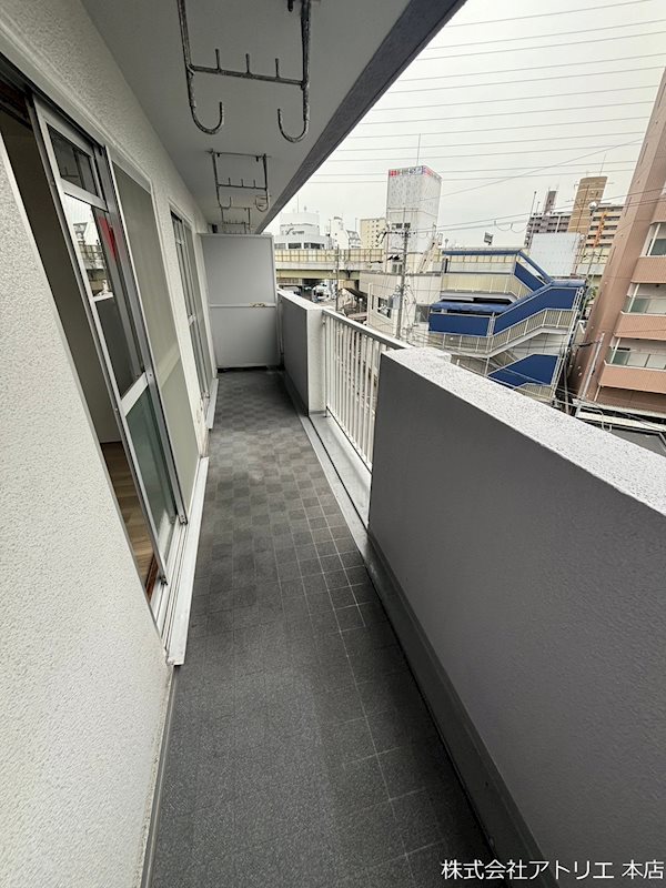 ぼくの家なかの ベランダ