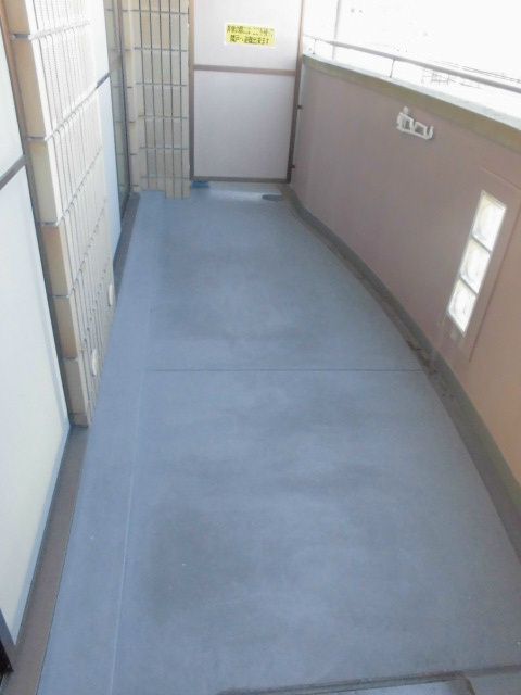 ラフォーレ高井田 ベランダ