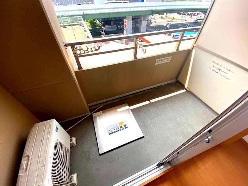 ディナスティ東大阪センターフィールド ベランダ