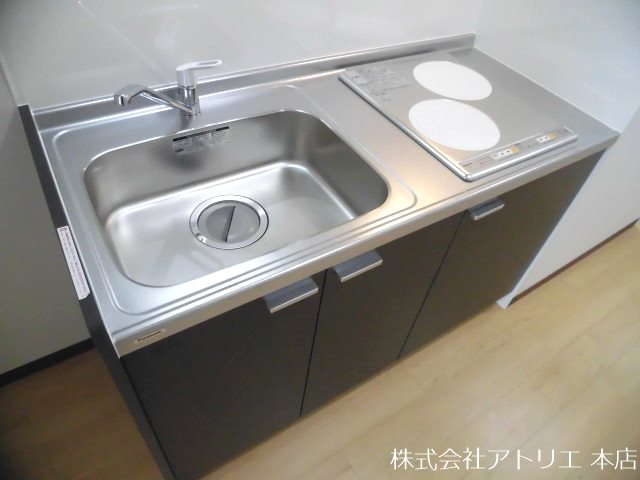 ヴェルドミール小阪 キッチン