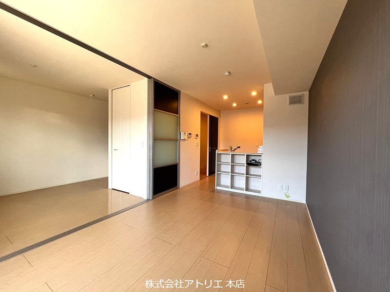 セントラルコート高井田 リビング