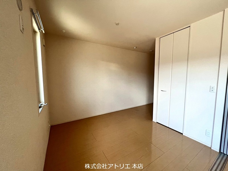 セントラルコート高井田 ベッドルーム