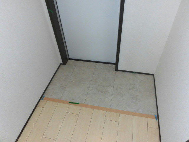 フジパレス高井田 玄関