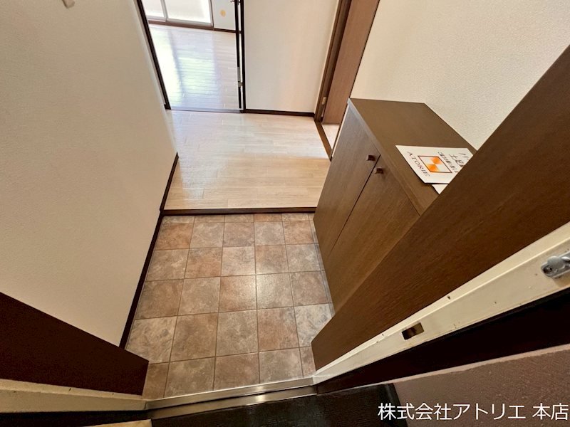 トライアンファルアーク 玄関