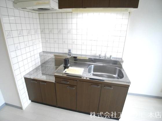 鴻池クレスト キッチン