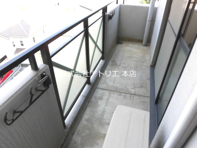 ドゥミルアン東大阪 ベランダ