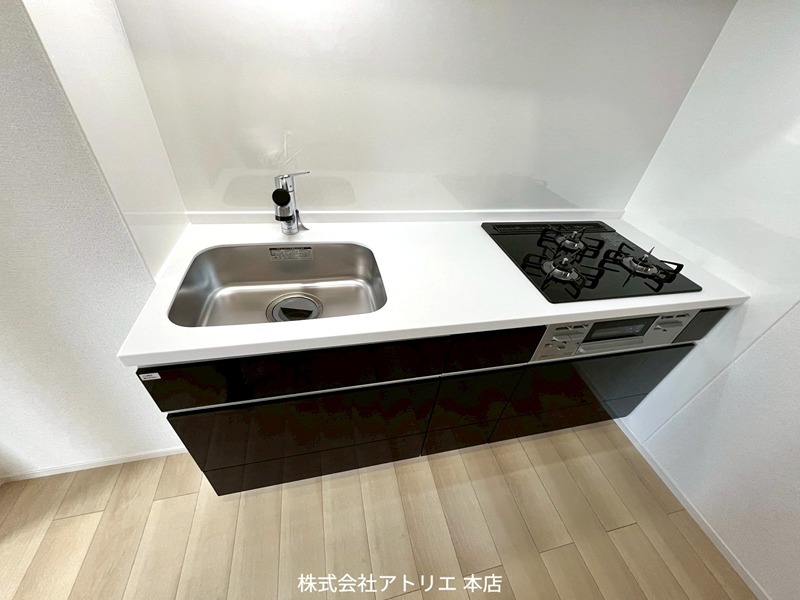 アット楠根 キッチン