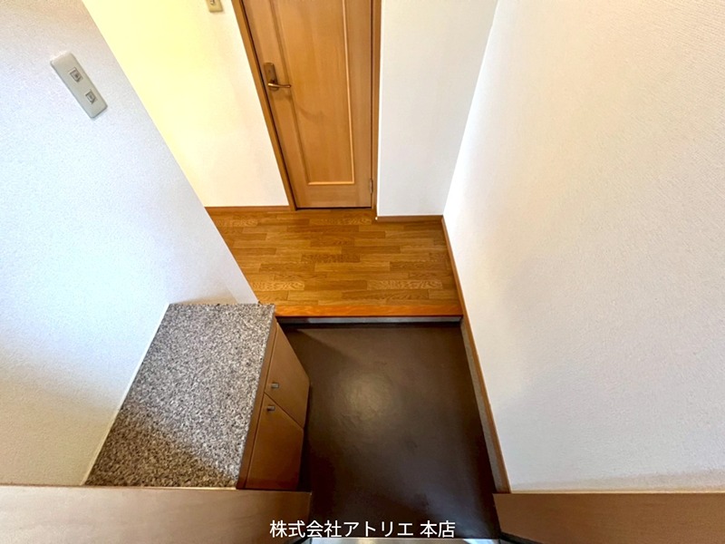 アット長田 玄関