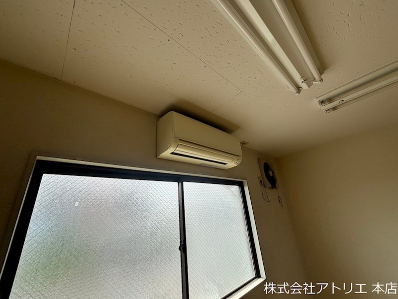 オカベビル ベッドルーム