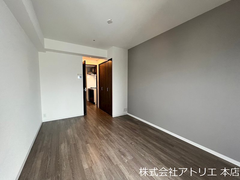 AELL OSAKA EAST リビング