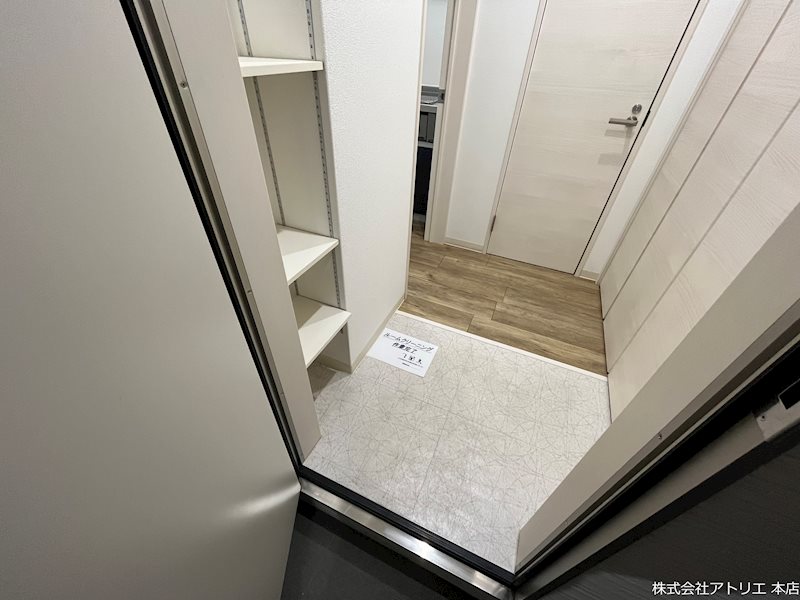 クリエオーレ稲田本町 玄関