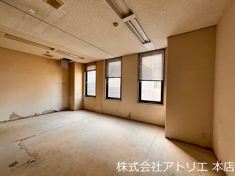 長田センタービル 玄関