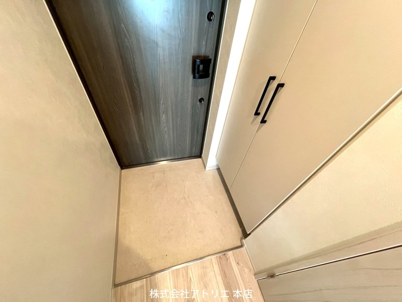 ファーストフィオーレ長田グランディール 玄関