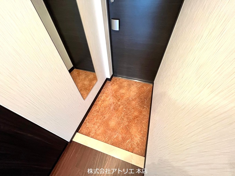 プレジオ森河内ASIAN 玄関